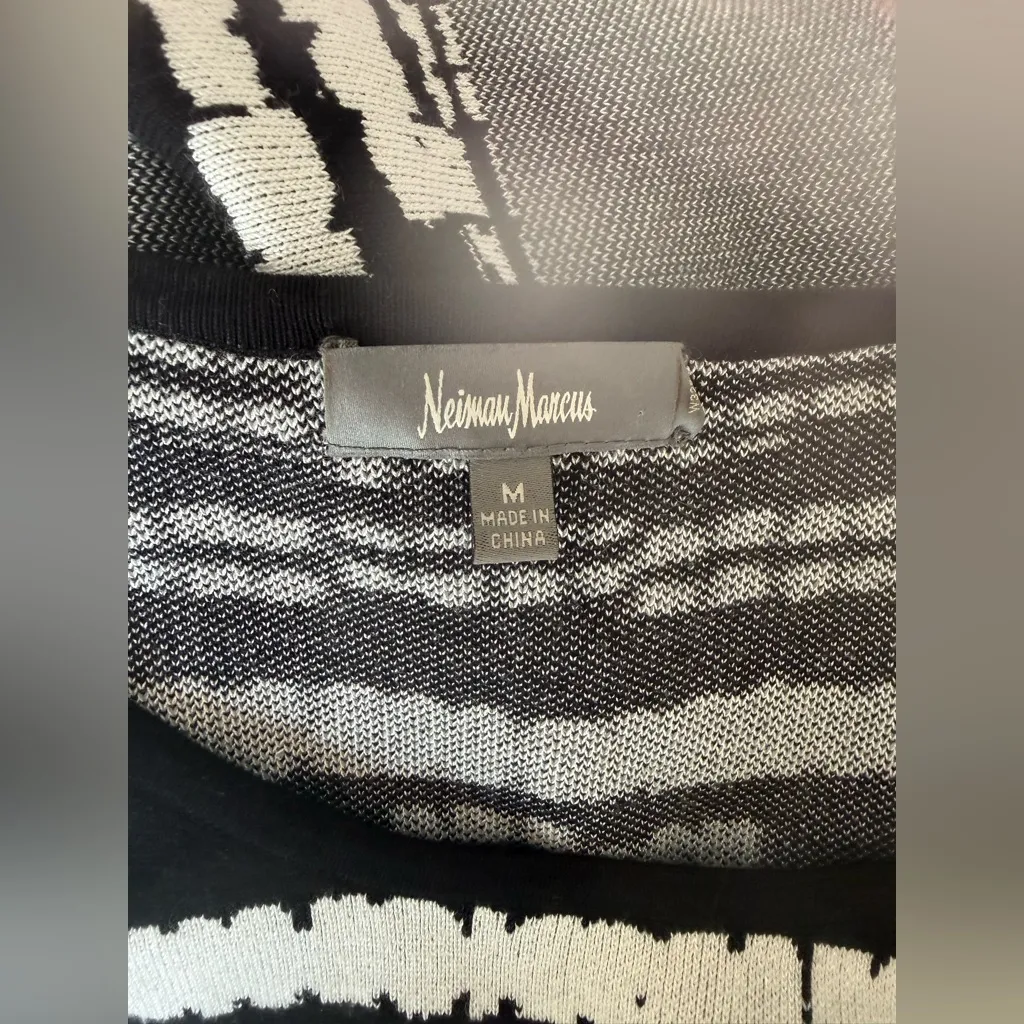 Neiman Marcus Black Long Sleeve Sweater Dress, Size Medium - Image 4