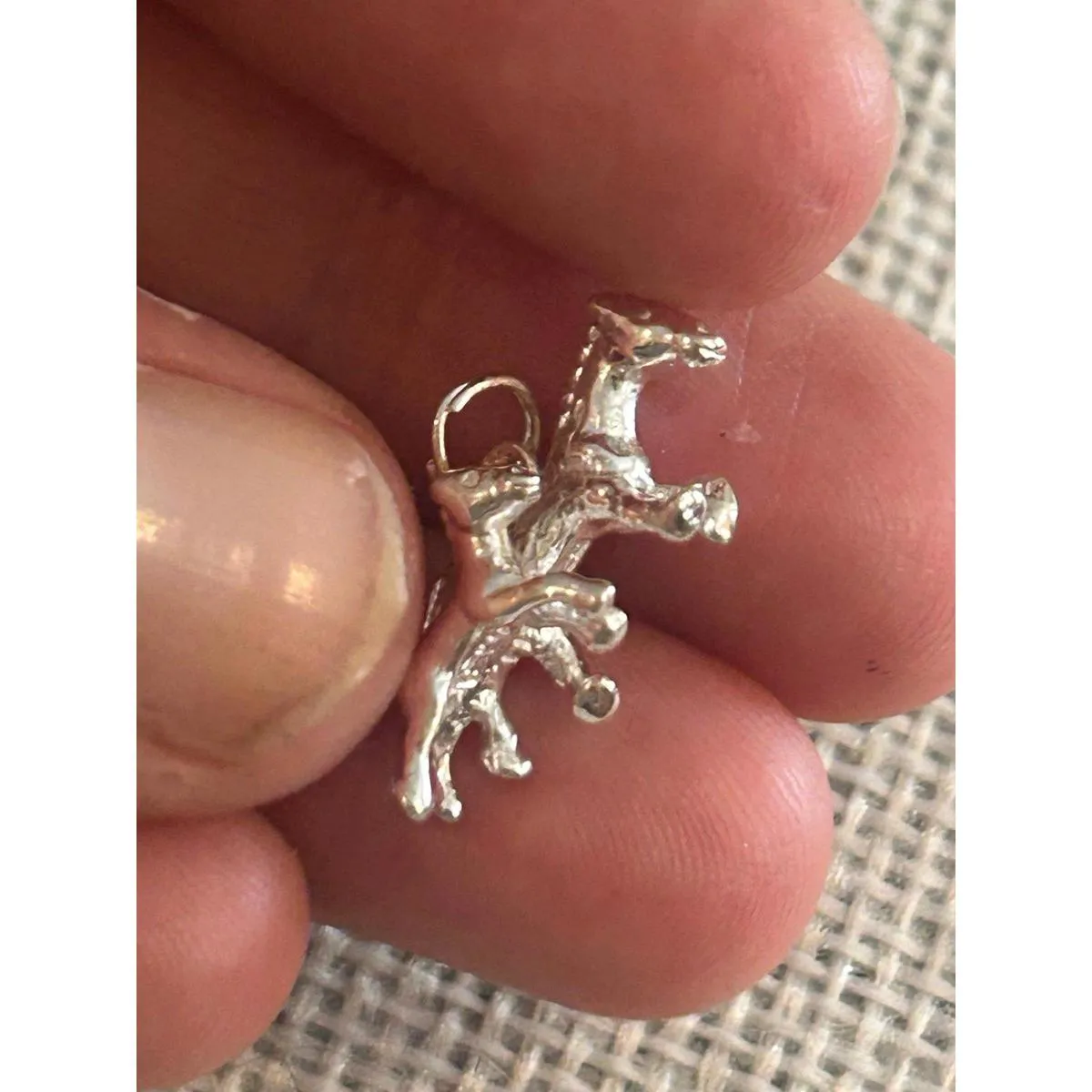 925 sterling silver mama horse and baby pendant a412 Gray - Image 5