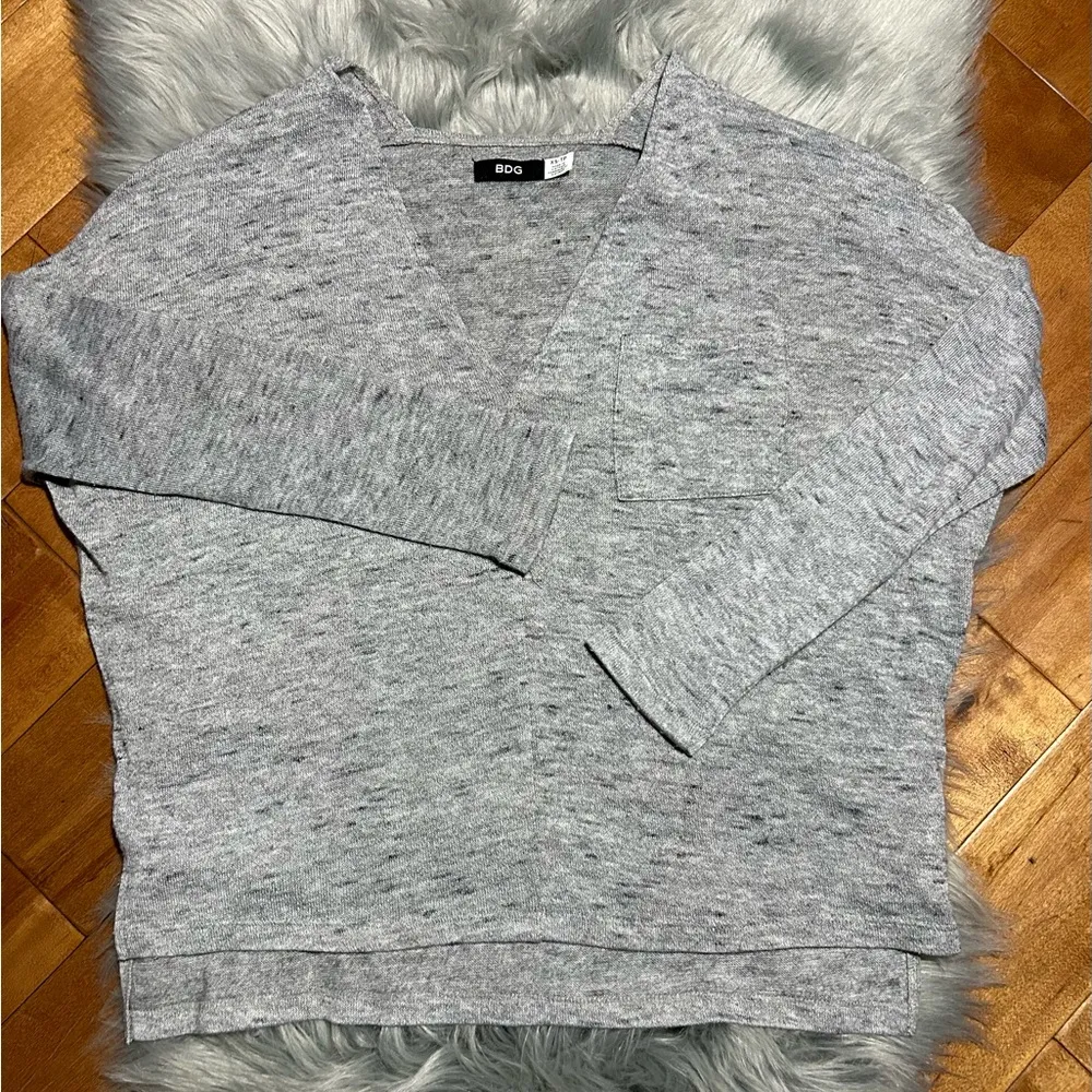BDG V-Neck Drop Shoulder Sweater Light Heather Gray Chest Pocket SzXS/TP - Image 5