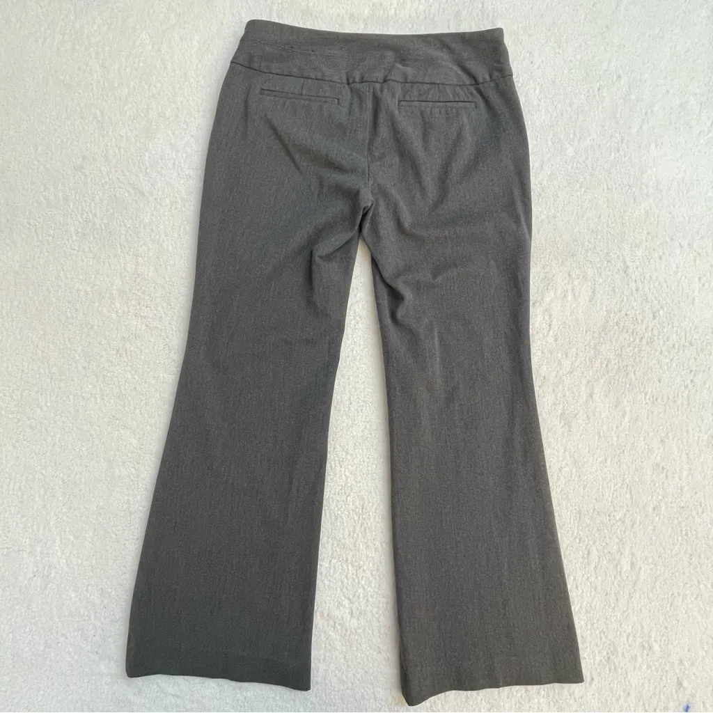 Express Editor Charcoal Flare Pants Size 6S Low Rise Flat Front - Image 3