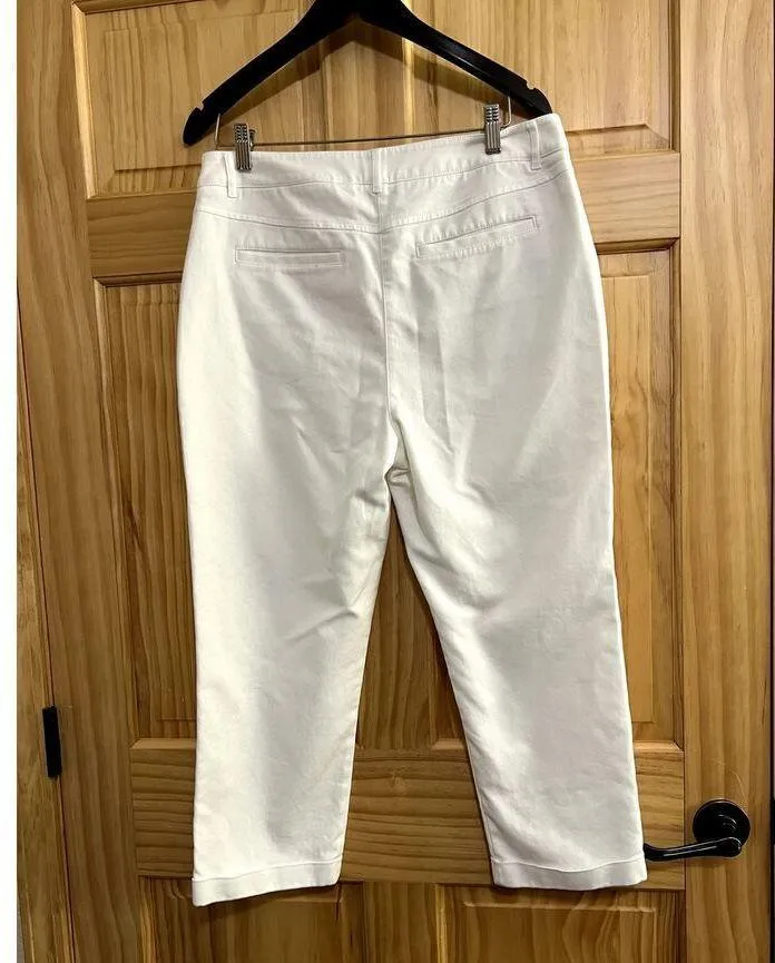 SO Slimming Chico's white dress  pants stretch and front and rear pockets - Image 10