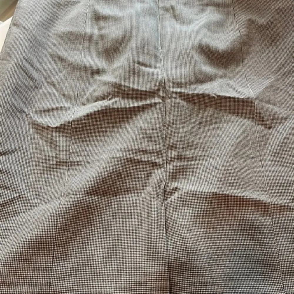 COPY - Calvin Klein Ladies skirt - Image 15