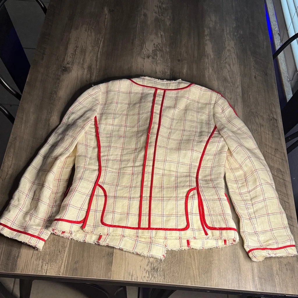 Dolce & Gabanna Women's Cream and Red Plaid 100% Linen Blazer - Image 9