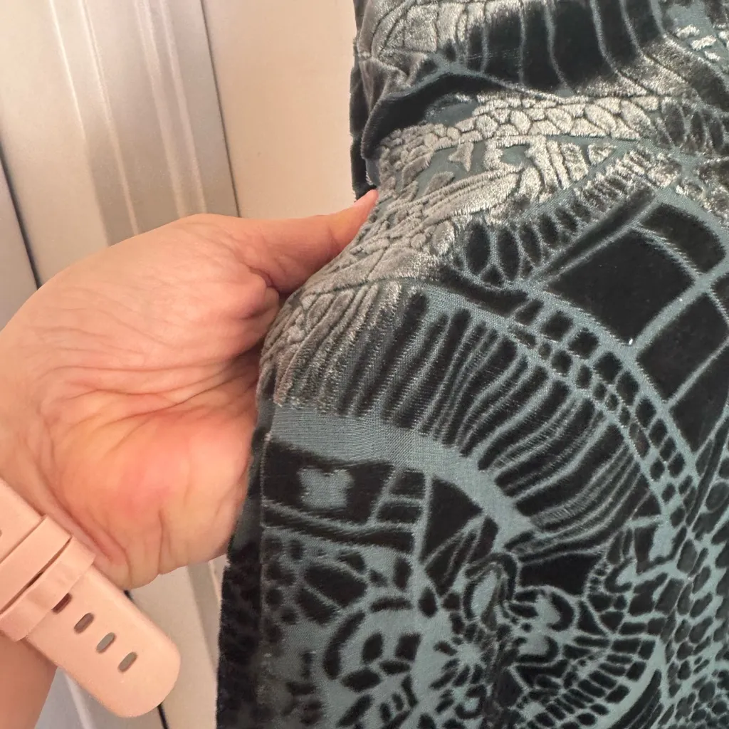 Johnny Was Jade green velvet patterned maxi dress size small - Image 3