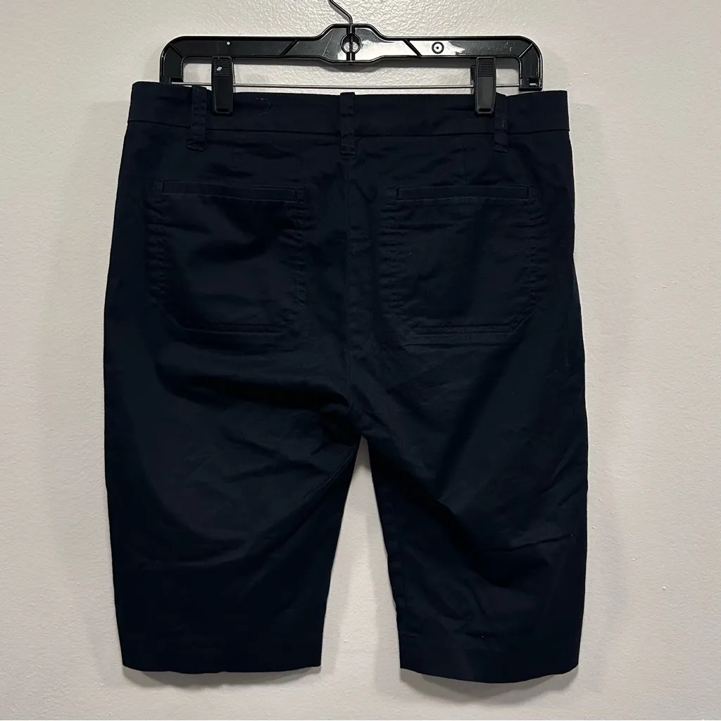 Vince womens Dark Navy Flat Front bermuda Shorts! Size 6! - Image 2