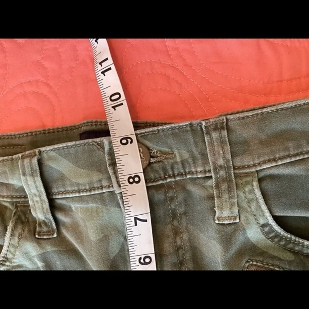 Rock & Republic Kashmiere Women’s Camo Skinny Pants Size 10M - Image 10