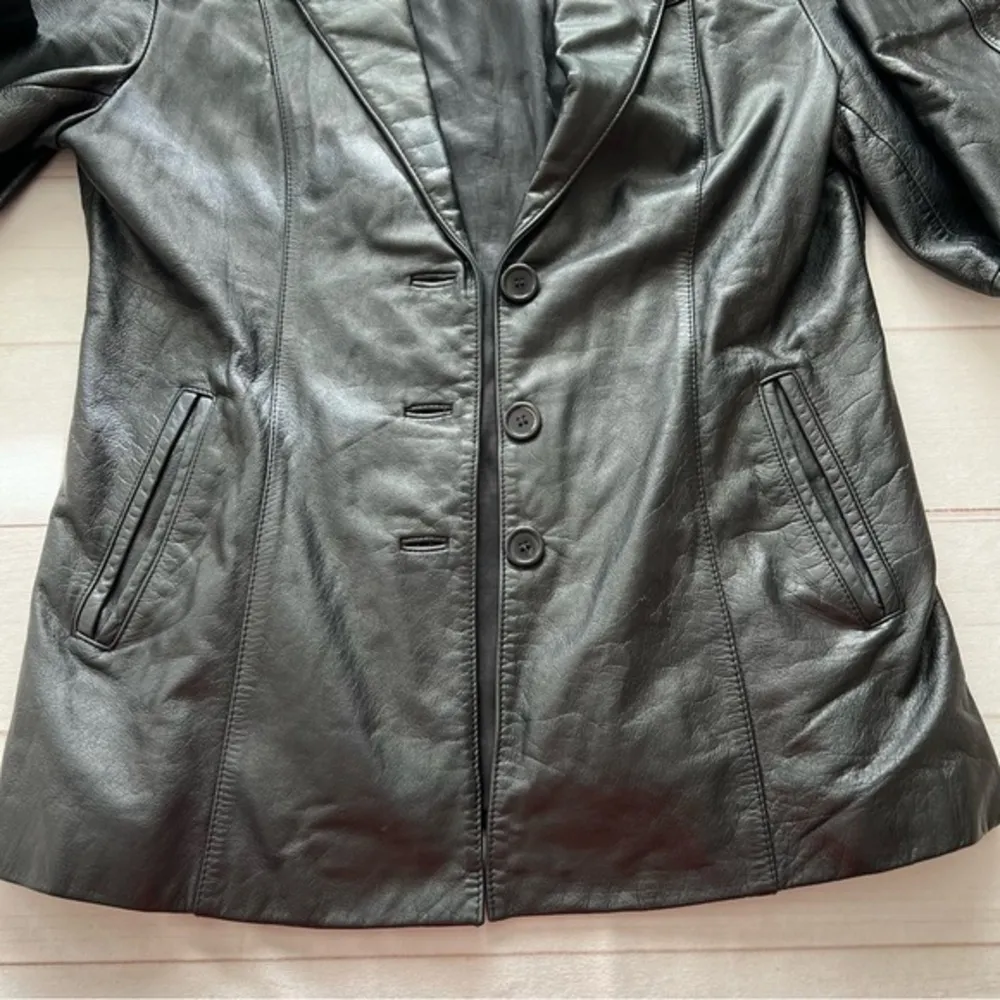 Wilson leather Leather Women’s  jacket 100% leather size medium statement co… - Image 4