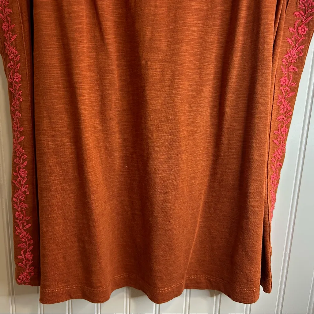 J. Jill Rust Tank Top with Pink Embroidery. 60% COTTON
40% TENCEL. Brown Size XL - Image 5