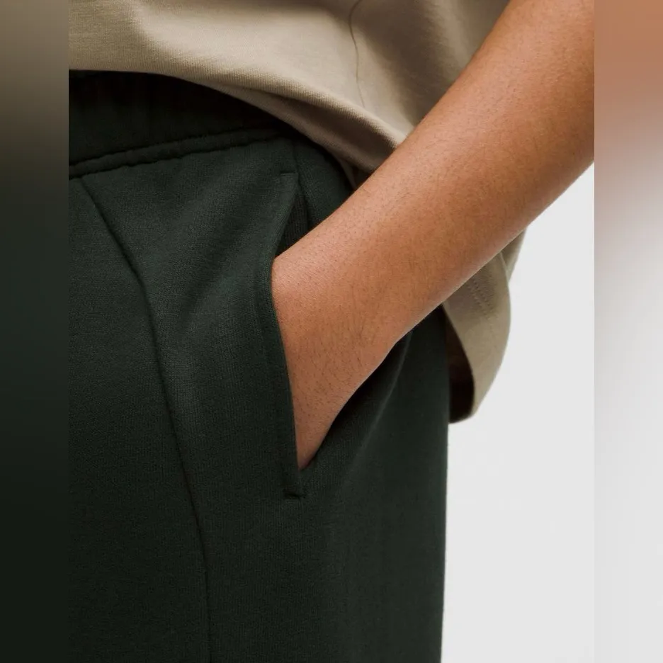 Lululemon NWT Scuba Mid Rise Oversized Fleece Joggers Forest Green Size XS - Image 5