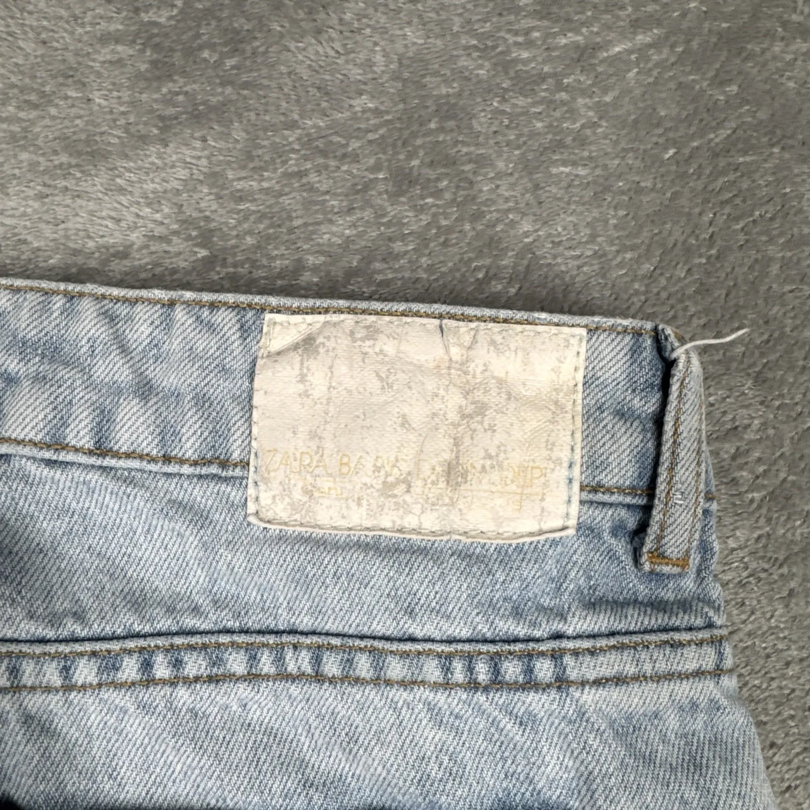 Zara Jeans Womens 2 Blue Light Wash Cropped Casual Frayed‎ Fading Whiskering - Image 7