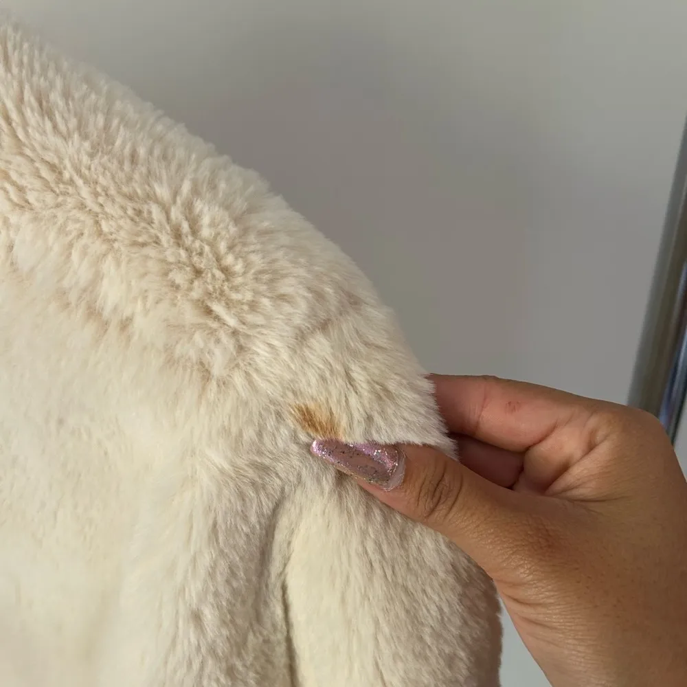 Spiritual Gangster Furry Bomber Jacket‎ Size Medium - Image 4