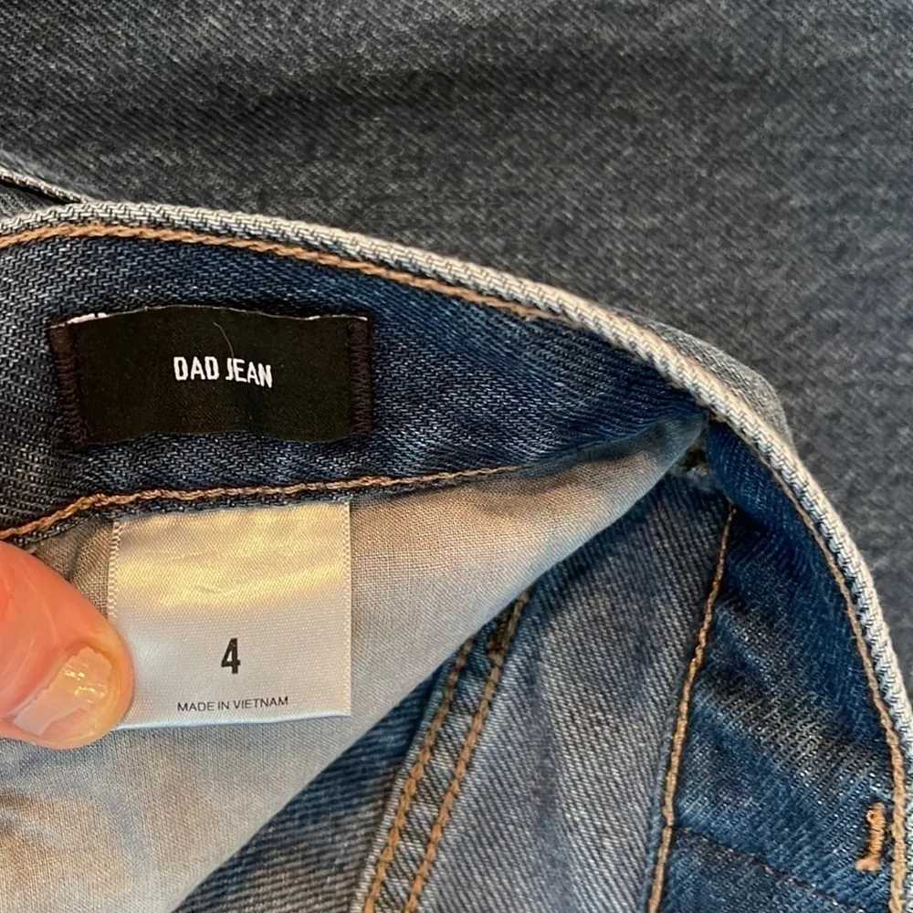 Express High Waisted Original Crop Dad Jeans, Size 4 New - Image 7