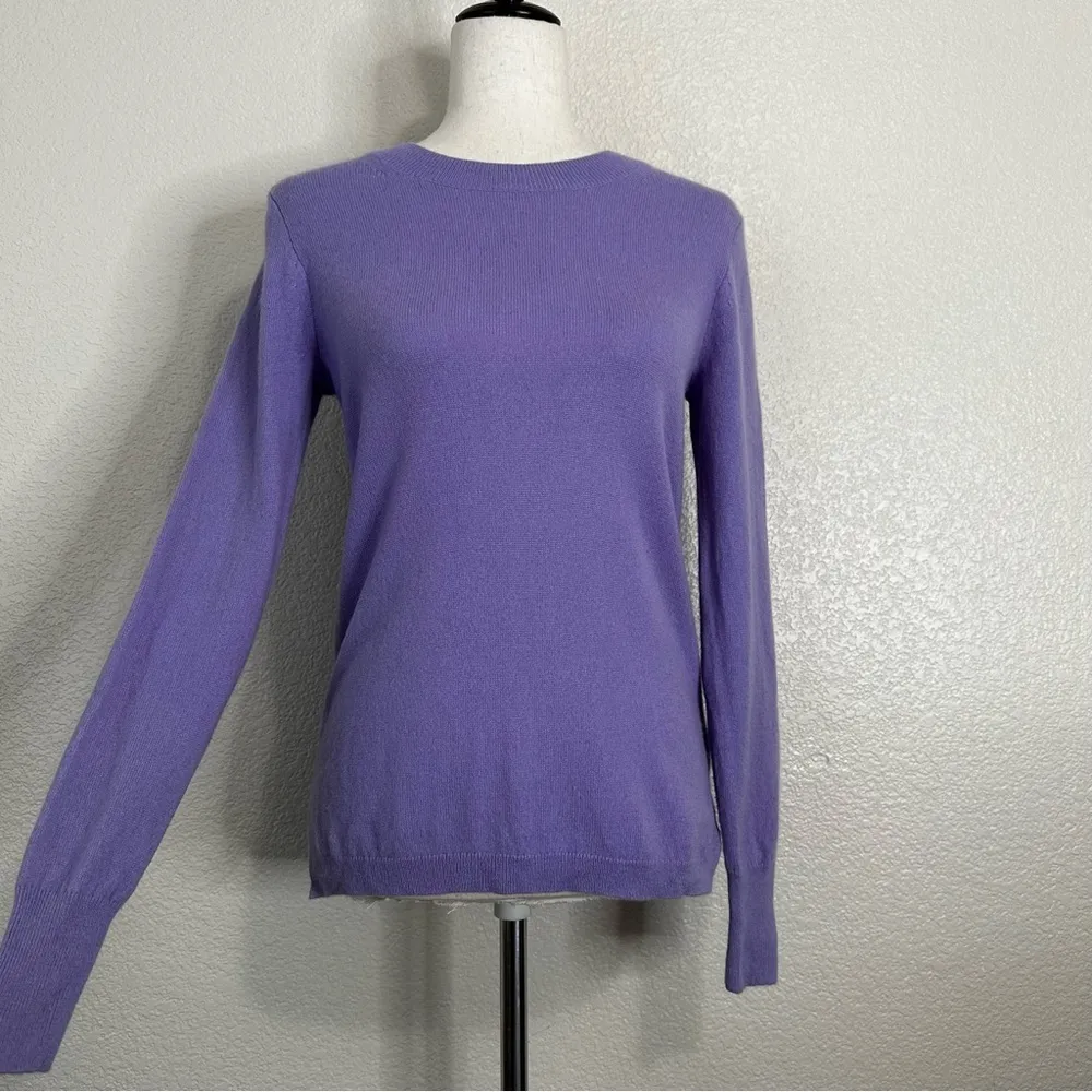 J. Crew 100% Cashmere Purple Crewneck Pull Over Sweater, Sz Small - Image 2