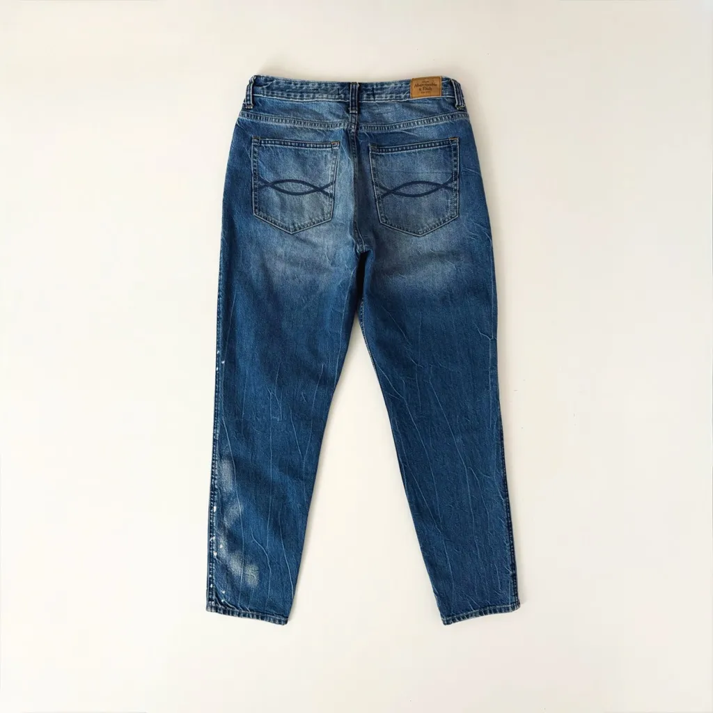 Abercrombie & Fitch Signature Collection High Rise Girlfriend Jeans | Size 29 - Image 2