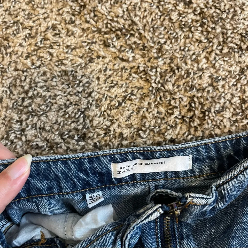 Zara Mini denim zip-up skirt size XS - Image 2