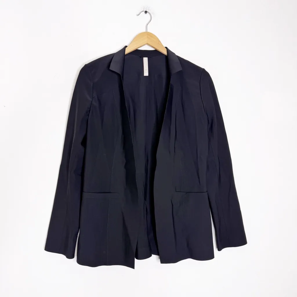 Athleta Women's Classic Cosmic Black Blazer Size 10 - Image 4