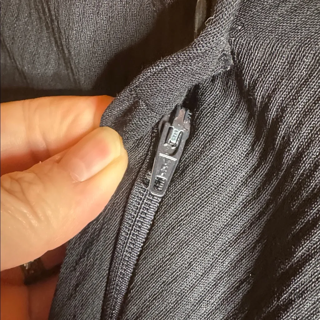 Vintage Armani Collezioni - Black Diagonal Stripe Wool Blend Trouser Pants Sz 16 - Image 7