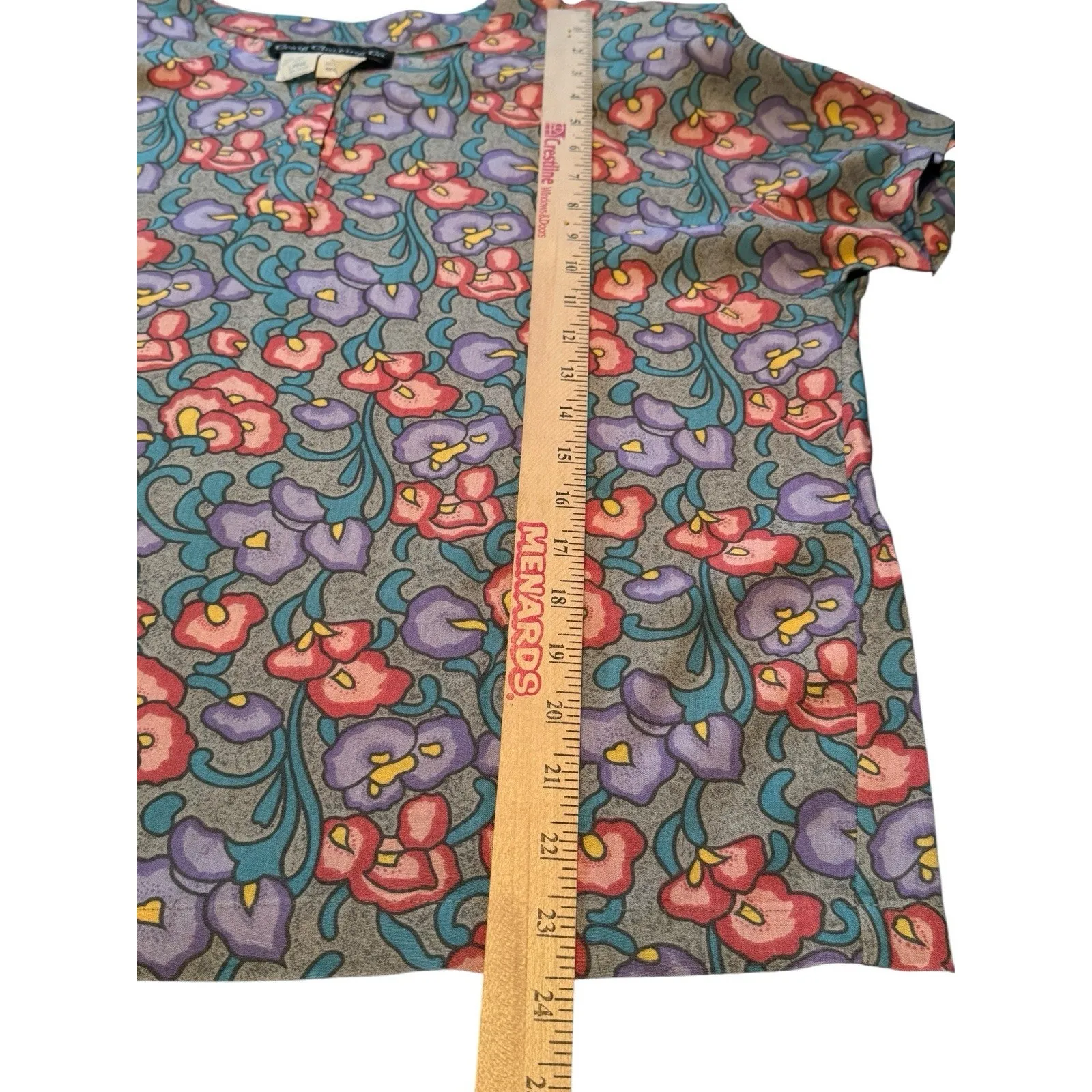 Vintage 90s (?) Tropical Floral Print Henley Rayon Blouse Top Women Large Granny - Image 5