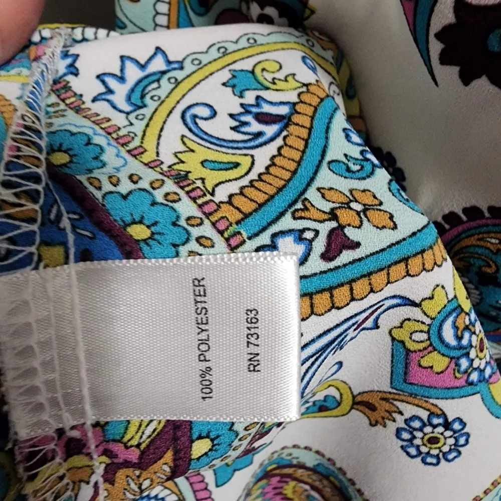 Cupio multicolored paisley sleeveless button down tunic size medium - Image 7