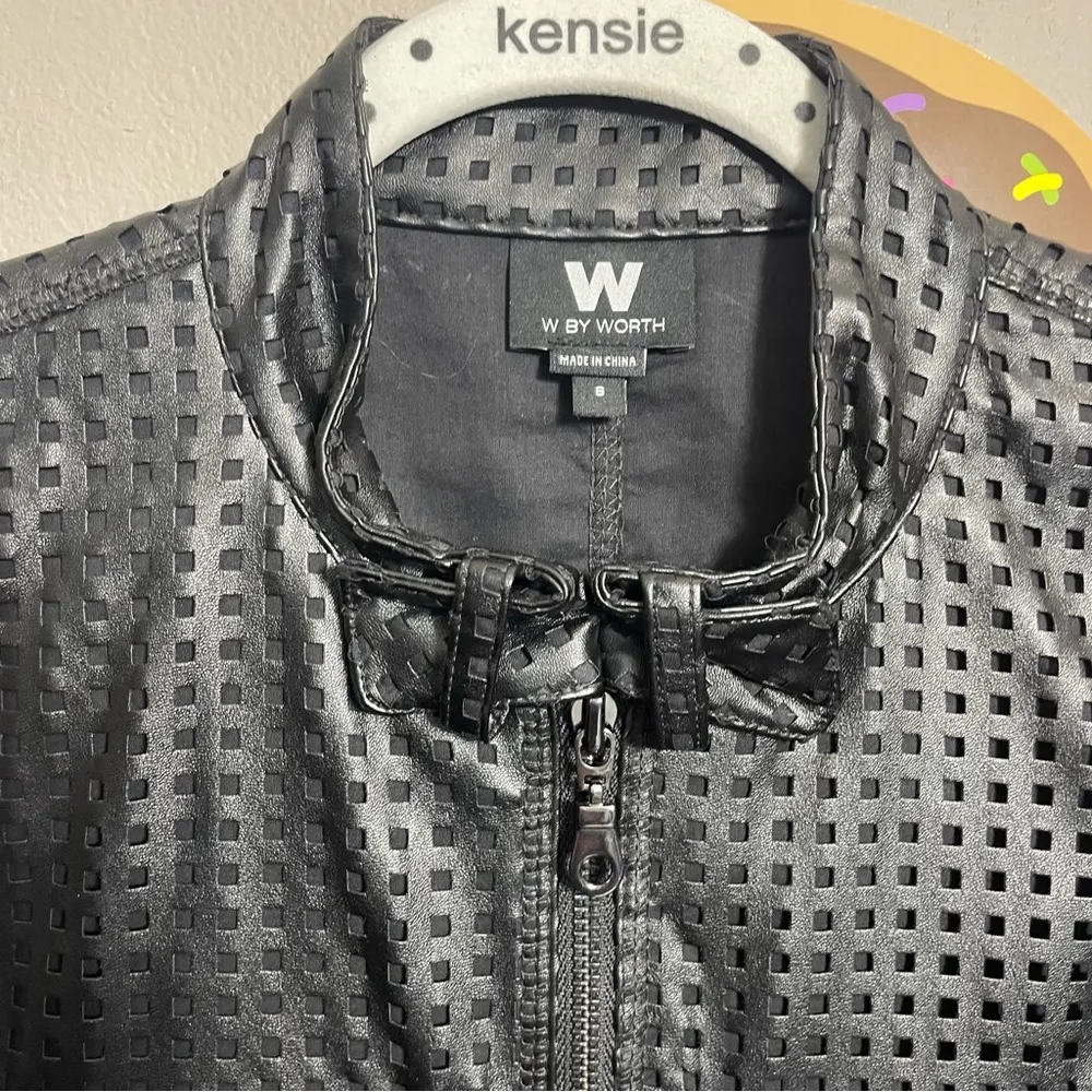 W by Worth Faux Leather Zip black Vest - Image 6