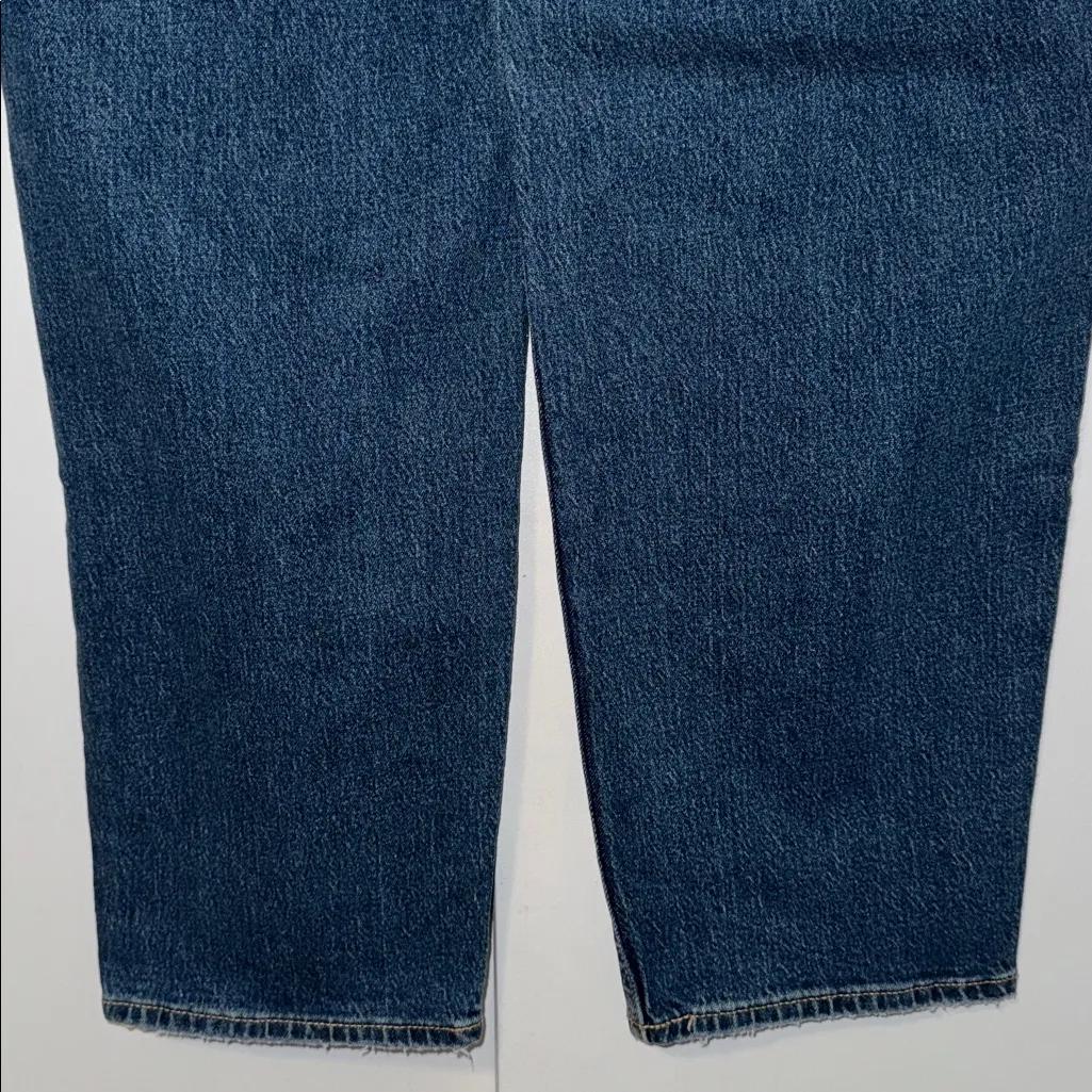 Old Navy Mid Rise Boyfriend Loose Straight Leg Jeans Women’s Size 6 Petite 6P - Image 9