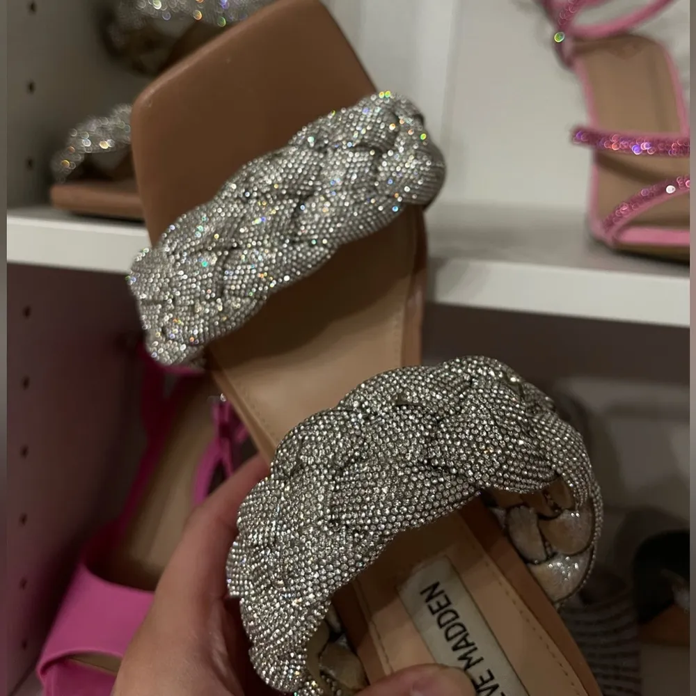 Steve Madden  rhinestone heel - Image 5