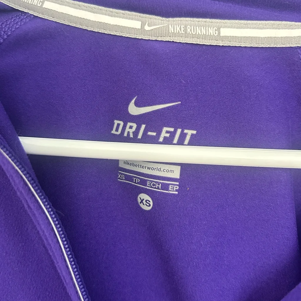 Nike  longsleeve - Image 2