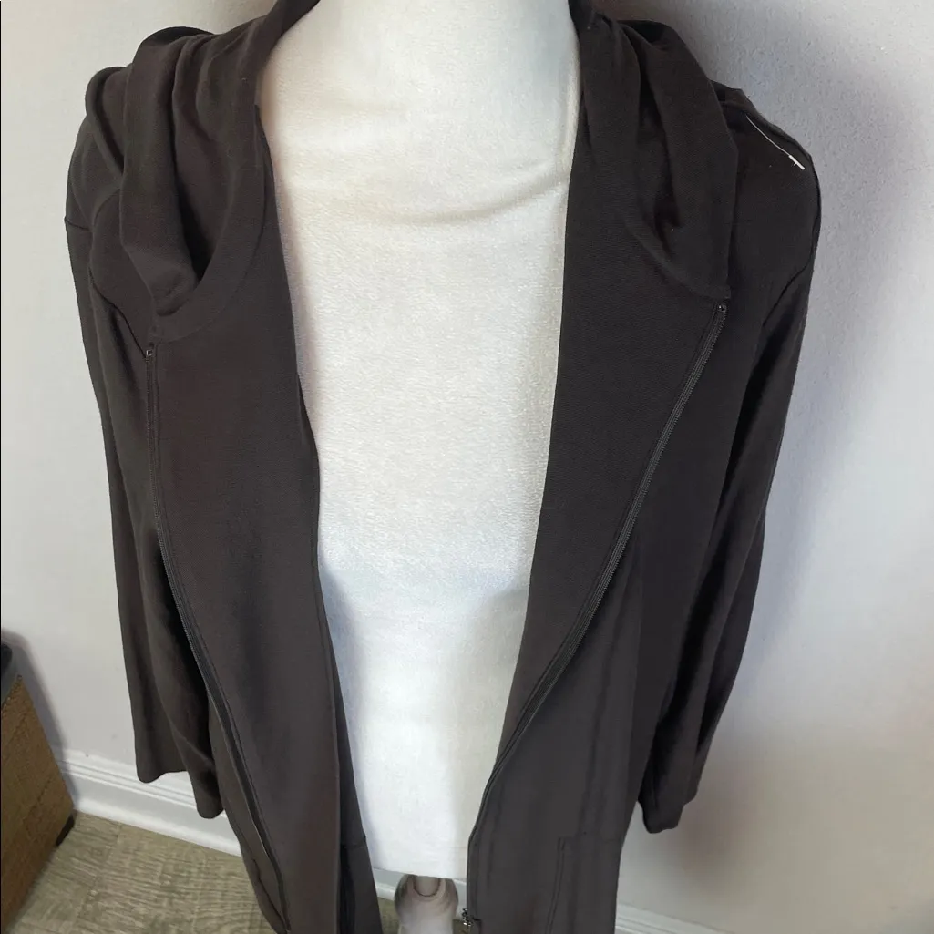 Retail $280 Eileen Fisher Womens Light Weight Zip Up Jacket - Image 4