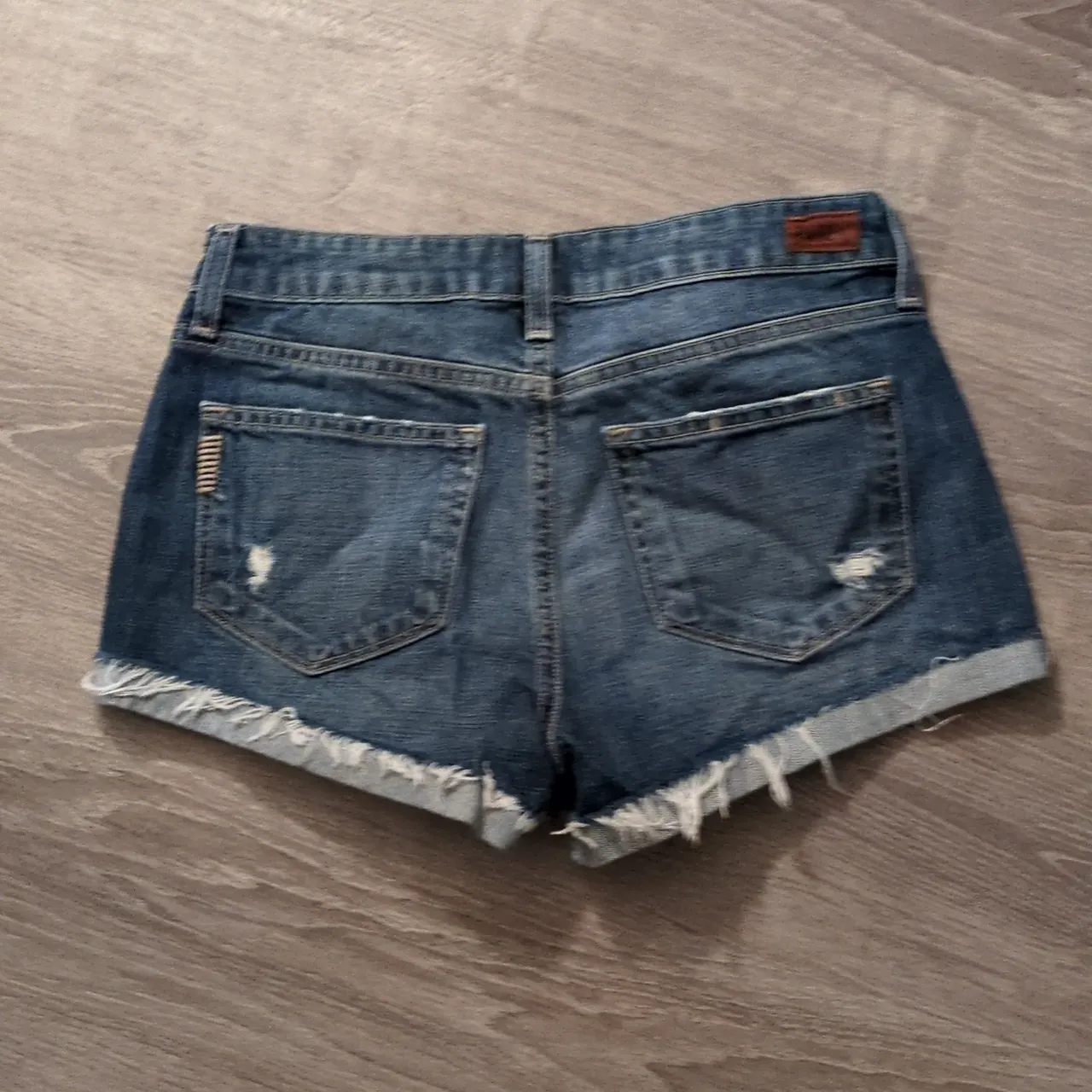 Paige Izza Destructed Jimmy Jimmy Shorts Size 25 - Image 5
