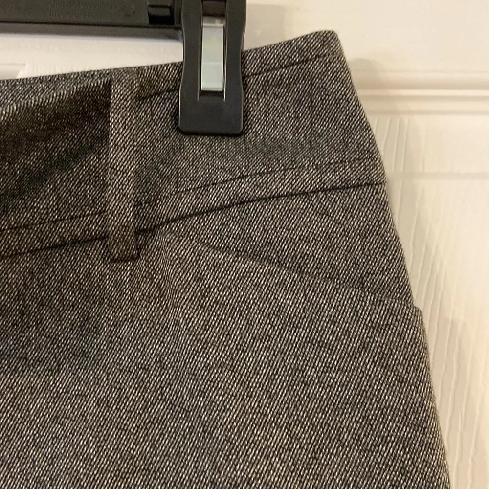 Mid Waist & Curvy Hip size 4 pants inseam 32” waist 30” color gray - Image 4