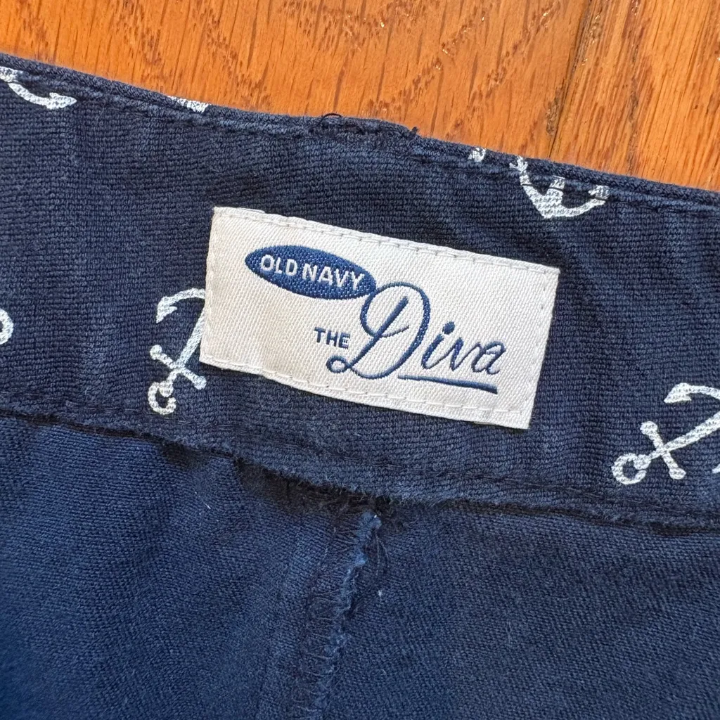Old Navy “The Diva” Anchor Print Pants | Women’s Size 4  | Nautical Preppy Style - Image 2