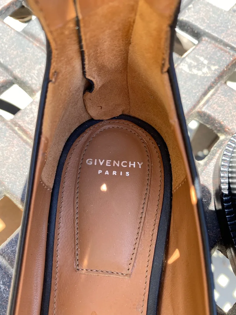 Ankle Chain Ballerina Flats - Image 8