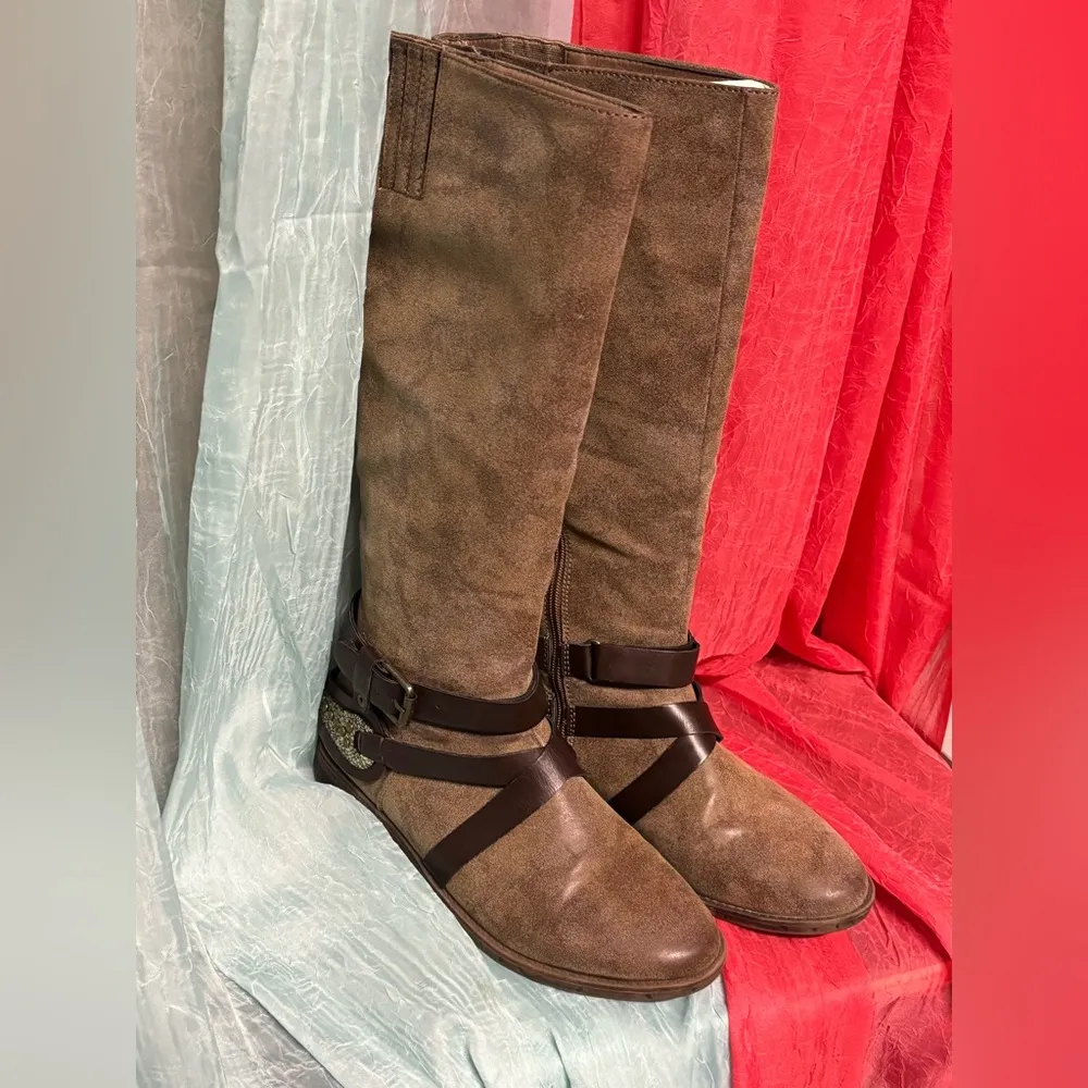 Rampage- size 8 - Image 4