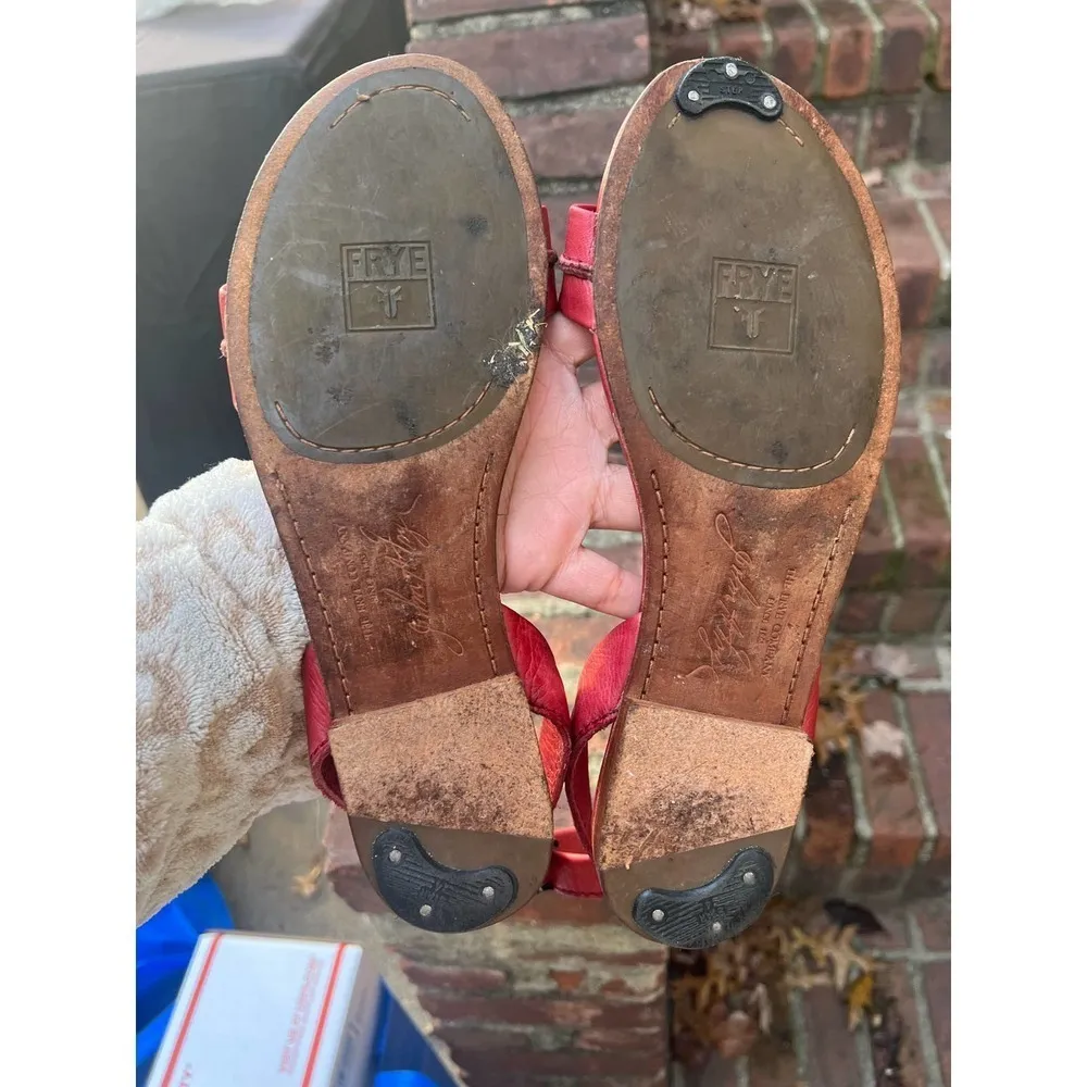 Frye  Flat Leather Sandals - Image 6