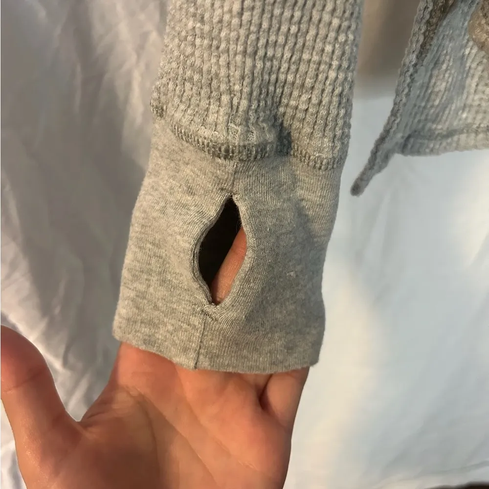 Aerie Offline by  Waffle Knit Long Sleeve size medium - Image 4