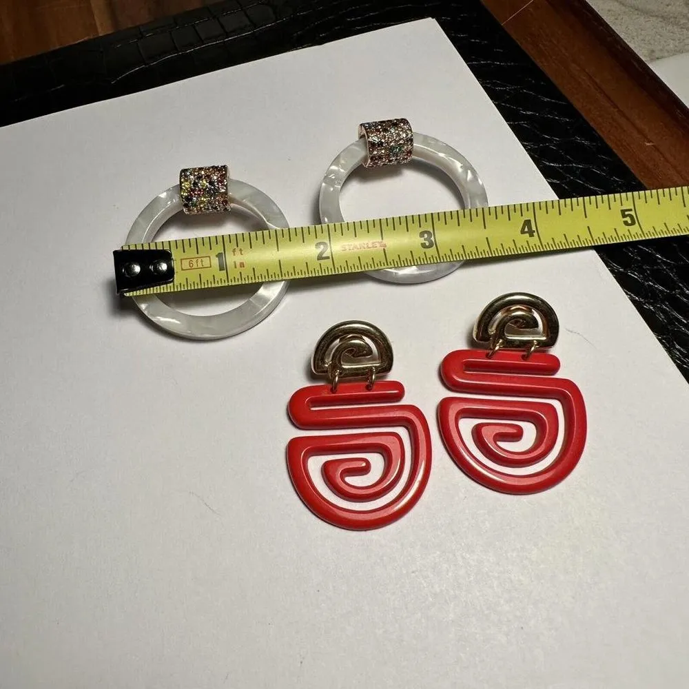 Lot Of 2 Statement Gold Tone Earrings / 2 Avon / 1 Sugar fix - Image 13