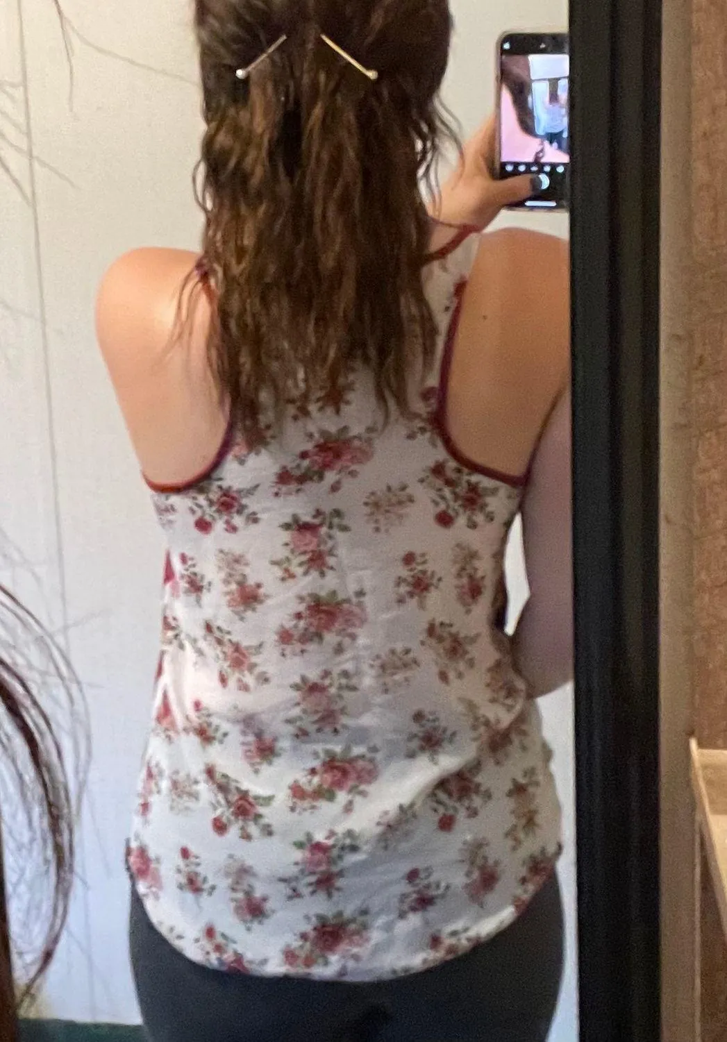 Workshop Floral Maroon  Tank Top - Image 3