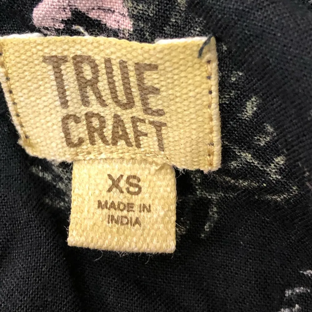 True Craft XS Romper with Bell sleeves and ruffles & Leaf & Floral Print - Image 6