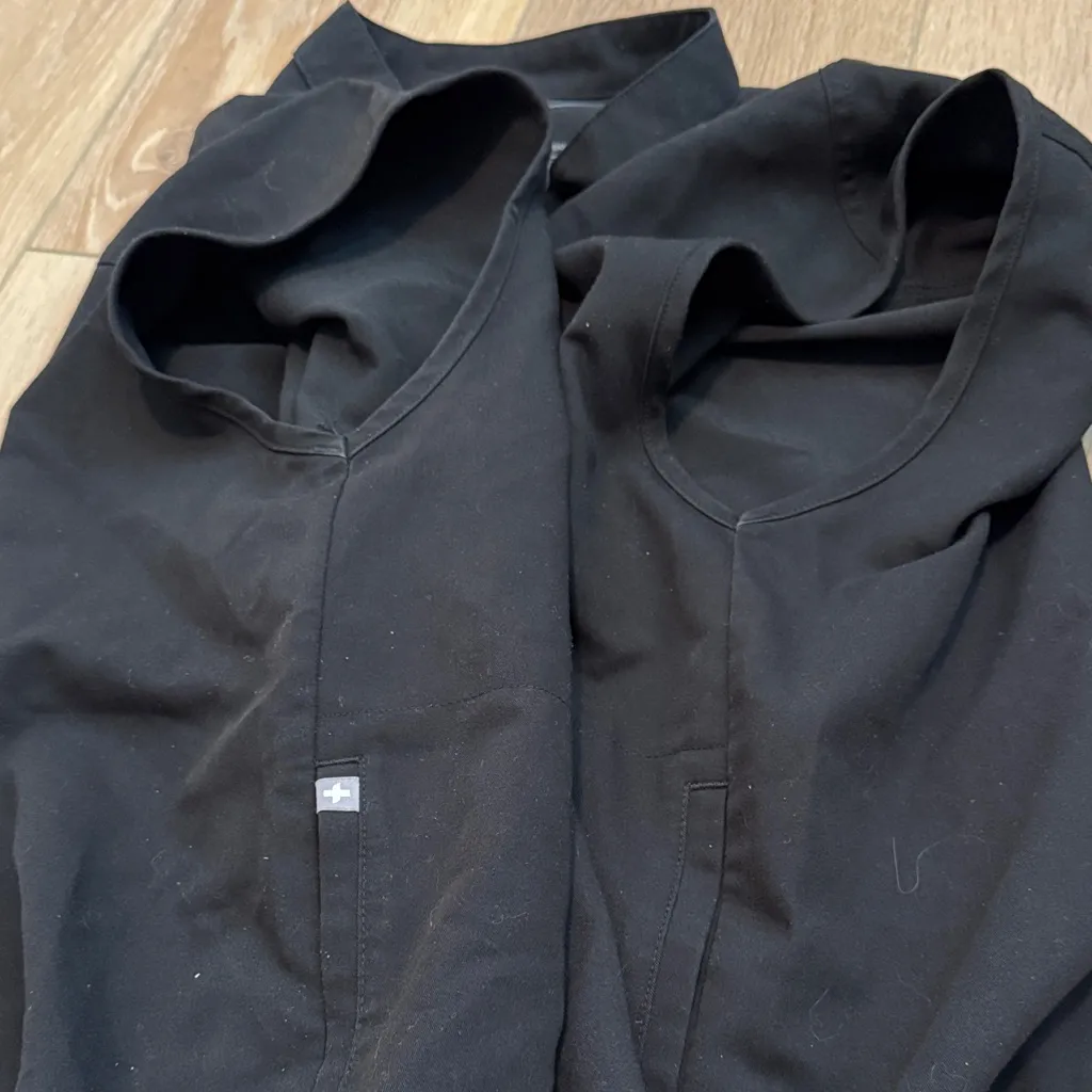 Figs Women's Scrub Set Zamora Jogger size 3XL and Rafaela oversized top size XXL - Image 5