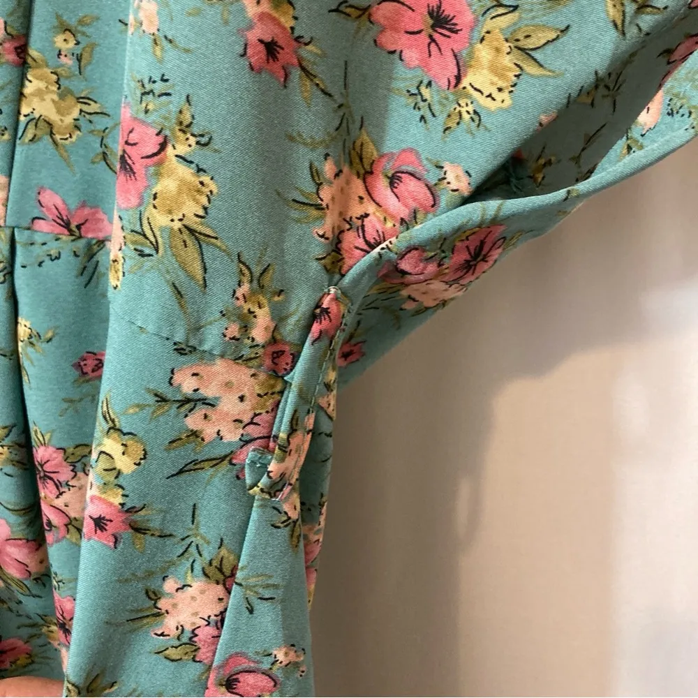 Nasty Gal Floral Crossover V-Neck Short Flounce Sleeves Slit Mini Dress - Image 8