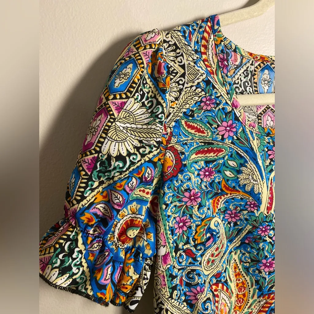 Colorful Paisley Print Blouse w Short Statement Sleeve Small EUC - Image 2