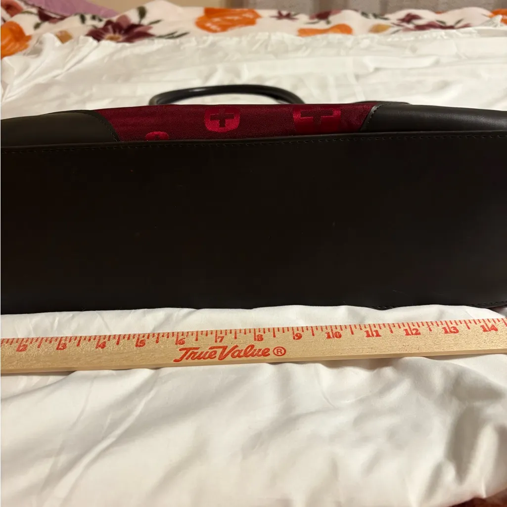 SwissGear Burgundy Nylon Tote Bag Shoulder Bag Travel Everyday Red - Image 8