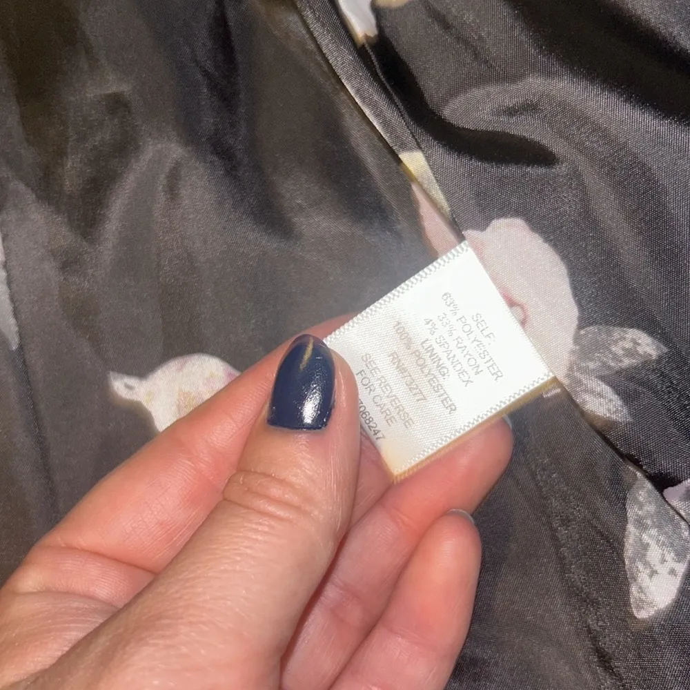 Candie's  BLAZER WITH FLORAL INTERIOR LINING - Image 4