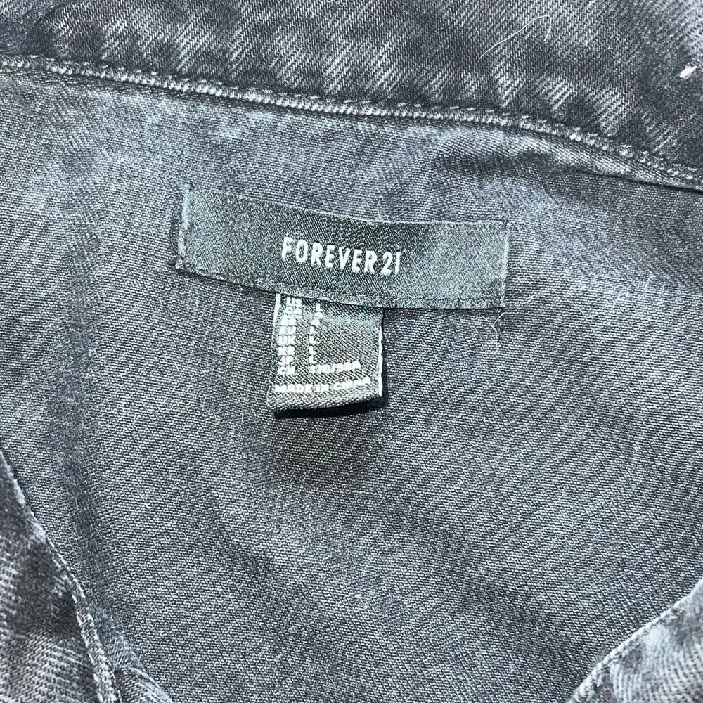 Forever 21 Women's Black Studded Denim Jacket Size L Casual - Image 7