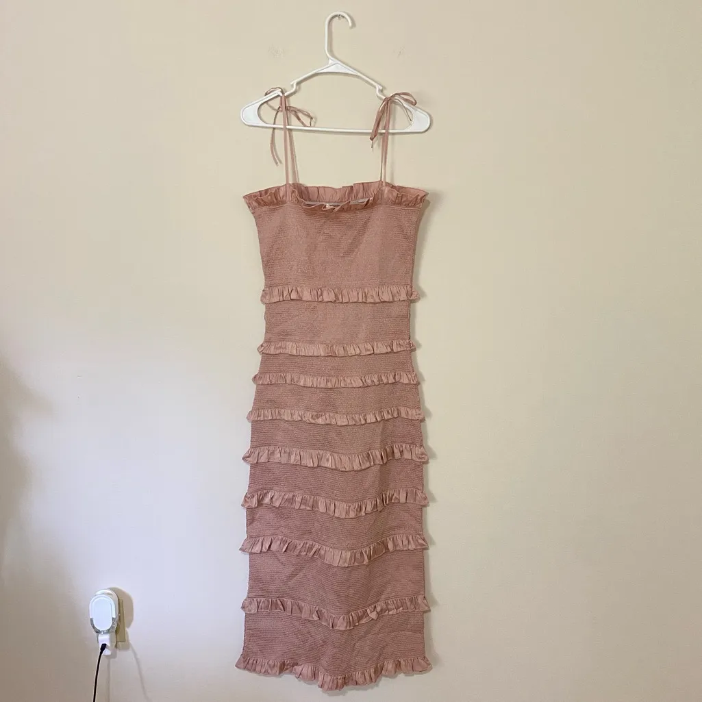 NWT V. Chapman Lily Ruched & Ruffled Stretch Satin Midi Dress in Rose Dust Sz 8 Pink - Image 4