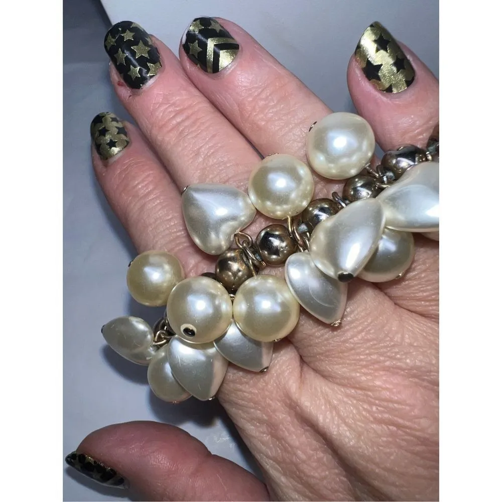 Vintage Faux Pearl Beads and Hearts‎ Roll On Bracelet Gold - Image 4