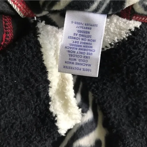 New Sleep Chic Sleep Medium Shirt‎ & Cozy Socks White - Image 7