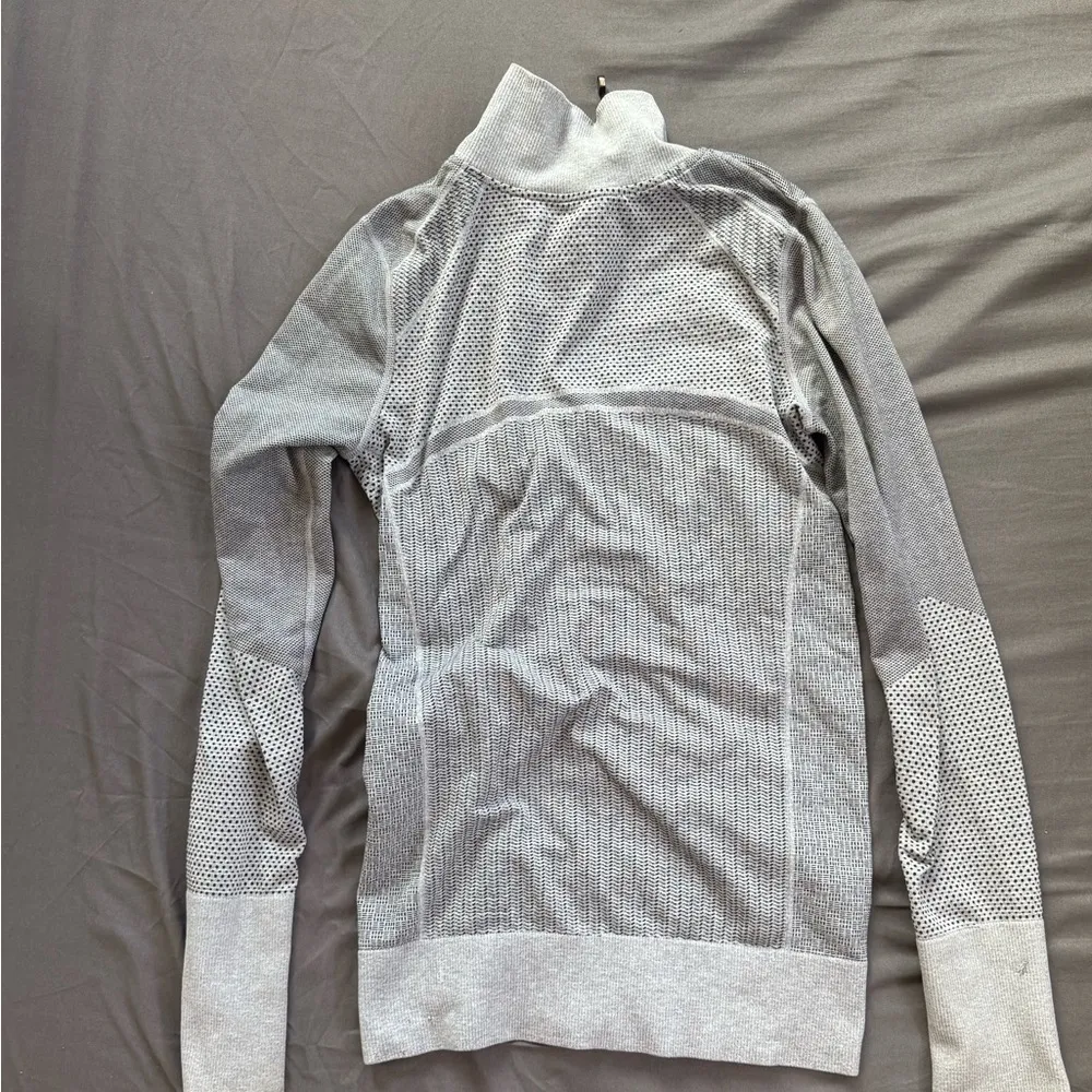 Lorna Jane  Gray Full-Zip Jacket - Image 3