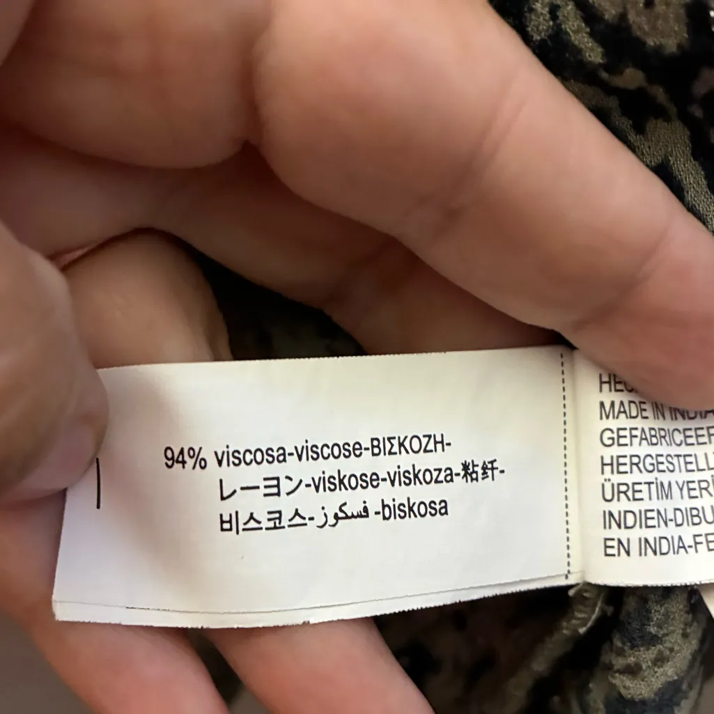 Zara Eoman Women’s Smocked Mock Neck Metallic Threads Blouse XS Green - Image 8