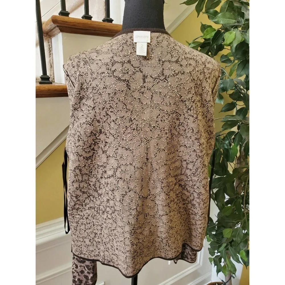 Chicos Soft faux lather trim zip cardigan (SIZE 2) - Image 8